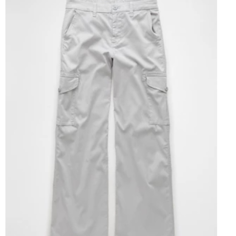 American Eagle Outfitters Light Gray Cargo Pants